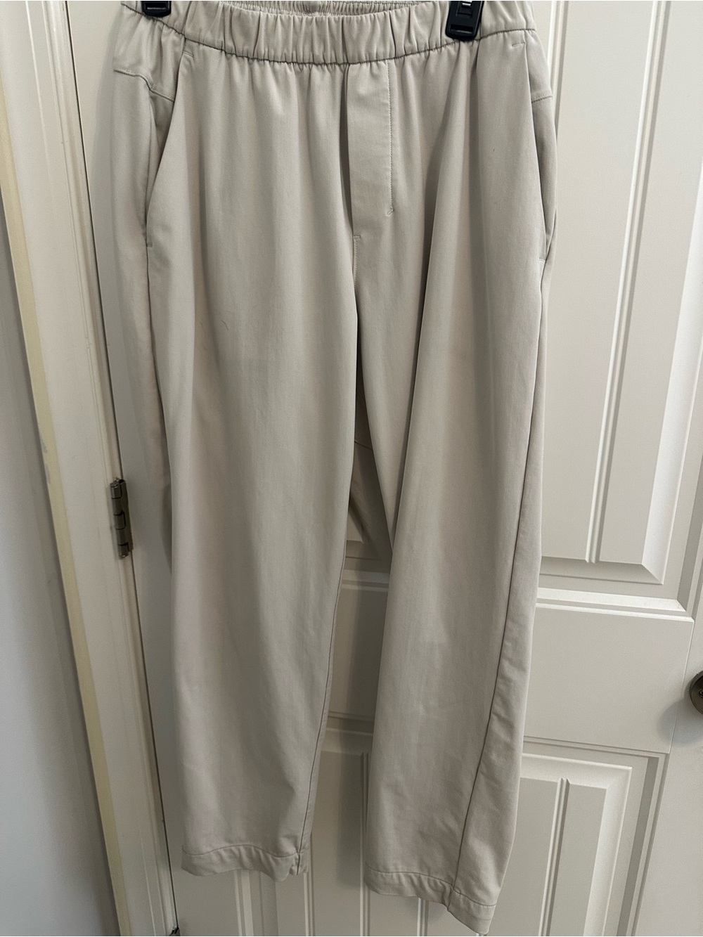 lululemon athletica Men's Light Beige Elastic-Waist Chinos